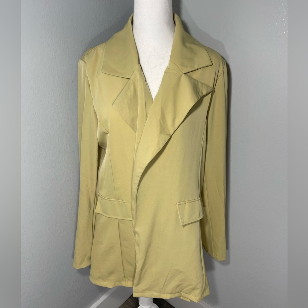 Women's Light Lime Green/Yellow Cream Jacket Size XL - Picture 1 of 9